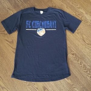 FC Cincinnati tshirt, youth large